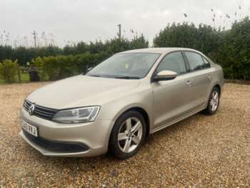 2013 (13) - 1.6 TDI CR Bluemotion Tech SE 4dr