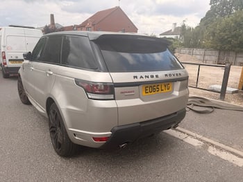 Used Land Rover Range Rover Sport 2015 for sale - 79861273: Photo