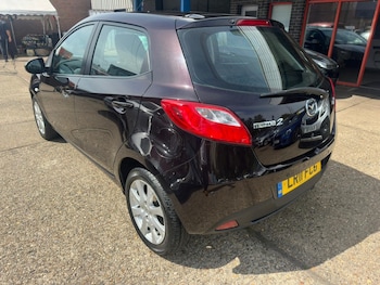 Used Mazda Mazda2 2011 for sale - 78925936: Photo