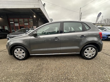 Used Volkswagen Polo 2010 for sale - 77668585: Photo