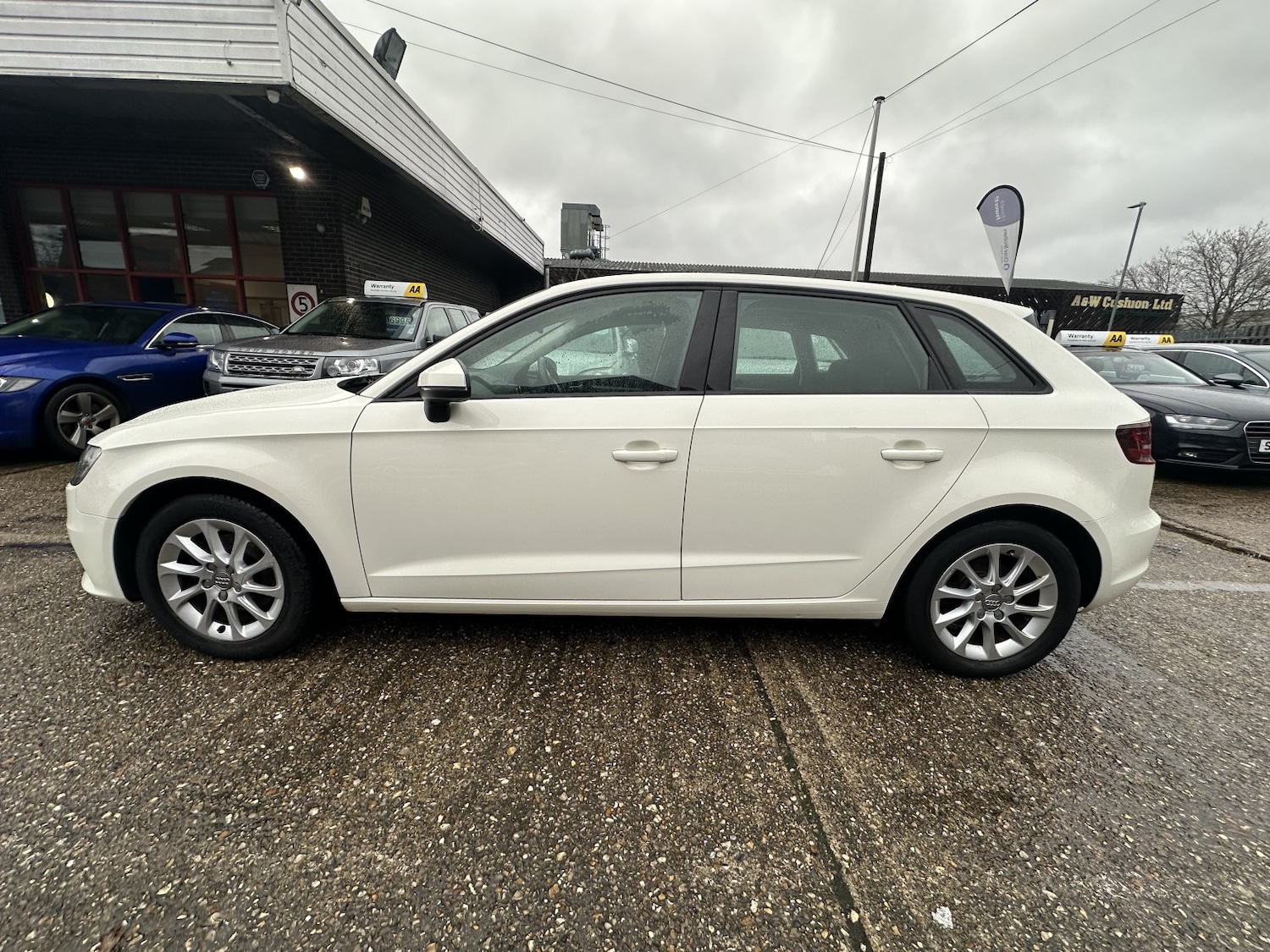 Used Audi A3 2013 for sale - 76758880: Photo 4