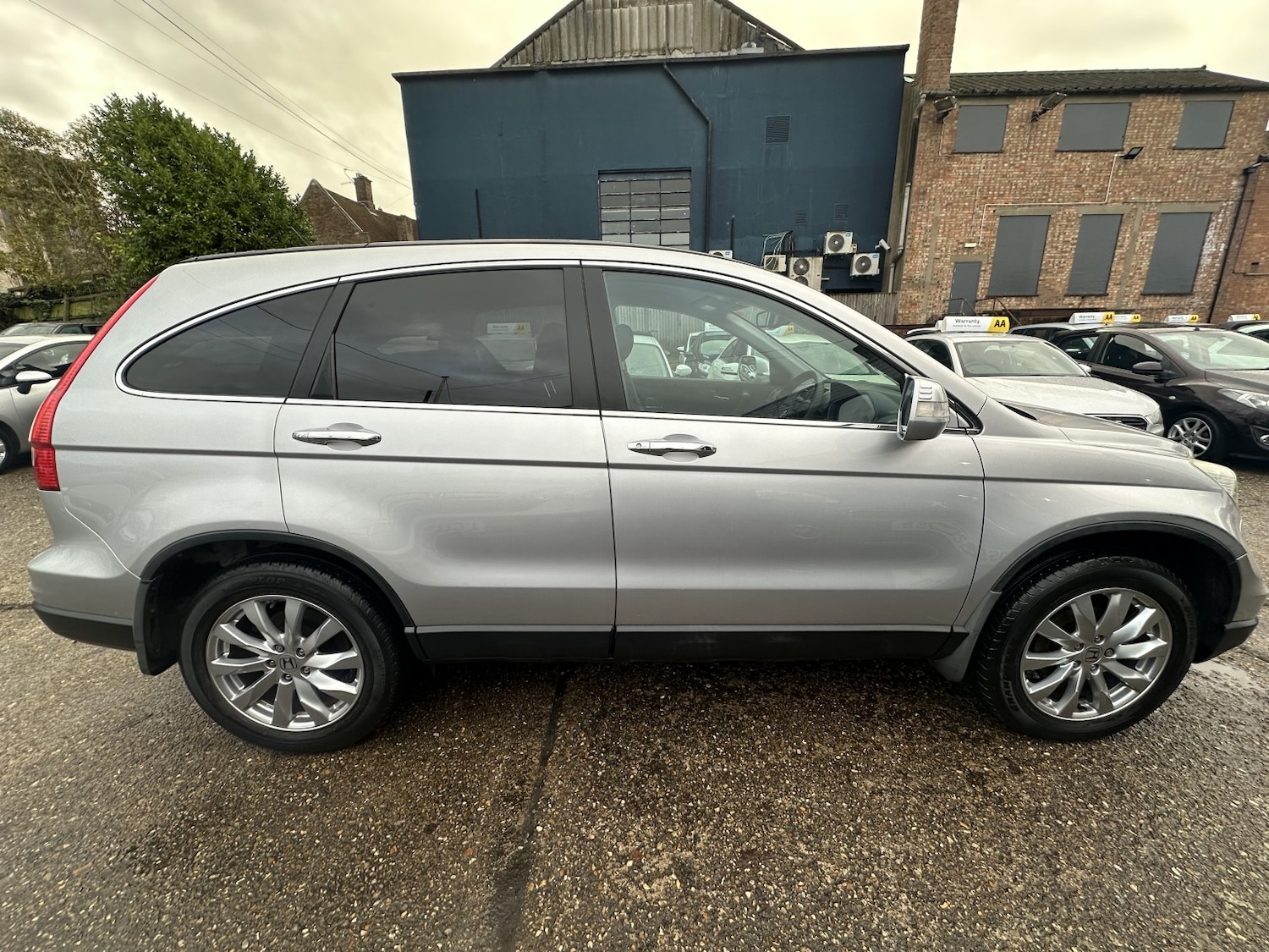 Used Honda CR-V 2010 for sale - 78197931: Photo 8