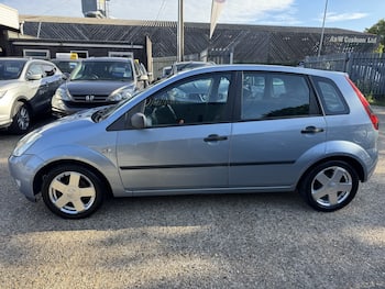 Used Ford Fiesta 2006 for sale - 79620624: Photo