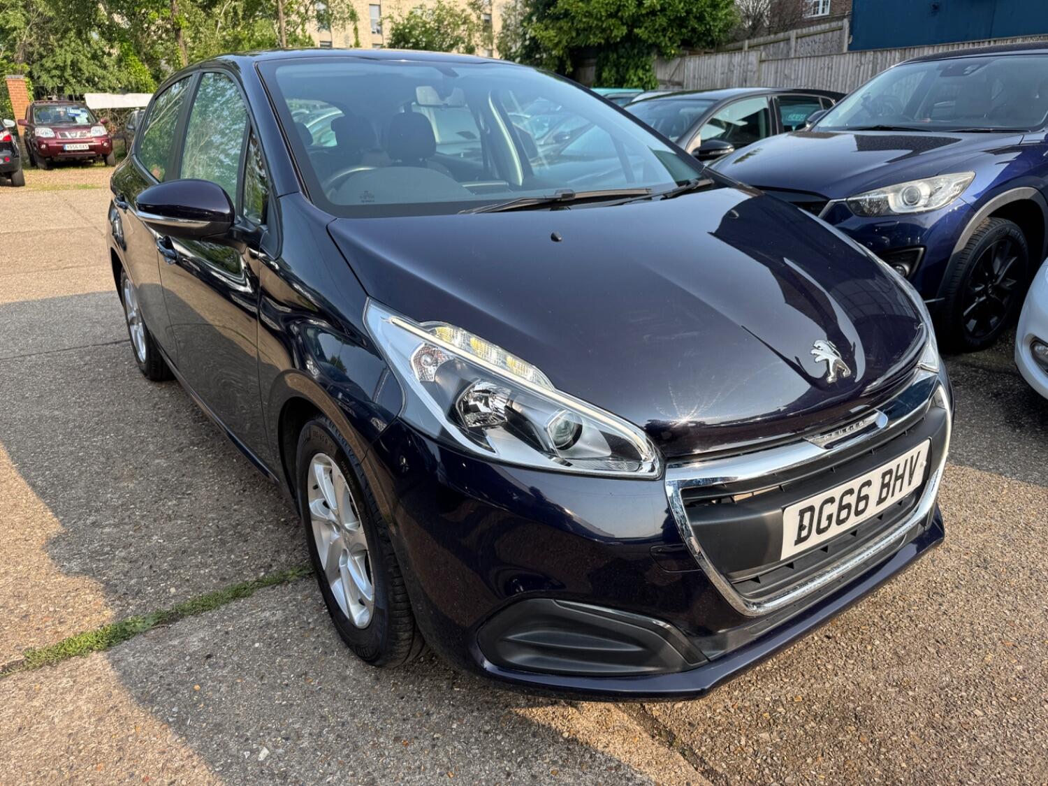 Used Peugeot 208 2016 for sale - 76769148: Photo 1