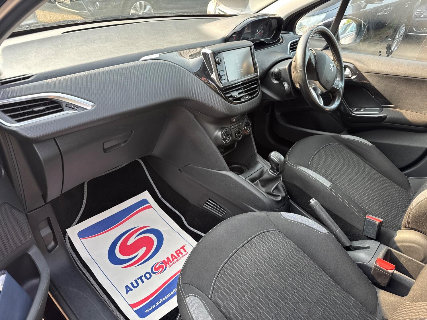 Used Peugeot 208 2016 for sale - 76769148: Photo 12