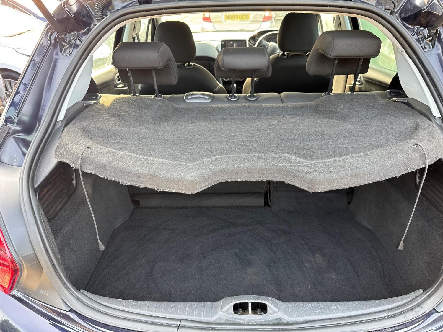 Used Peugeot 208 2016 for sale - 76769148: Photo 14