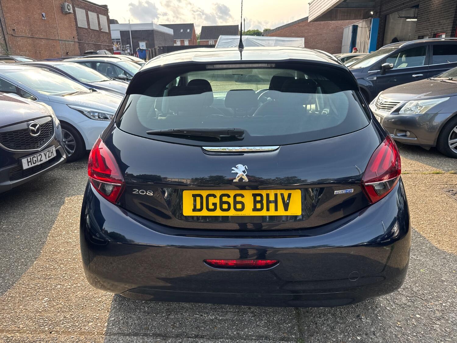 Used Peugeot 208 2016 for sale - 76769148: Photo 6