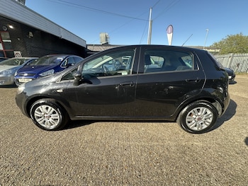 Used Fiat Punto 2013 for sale - 78476855: Photo