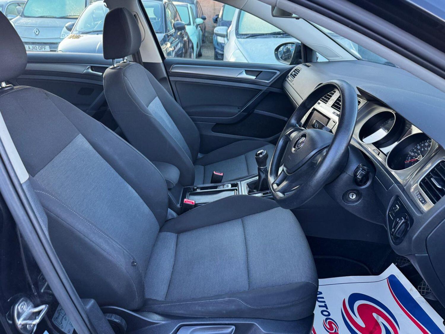 Used Volkswagen Golf 2013 for sale - 76794325: Photo 12