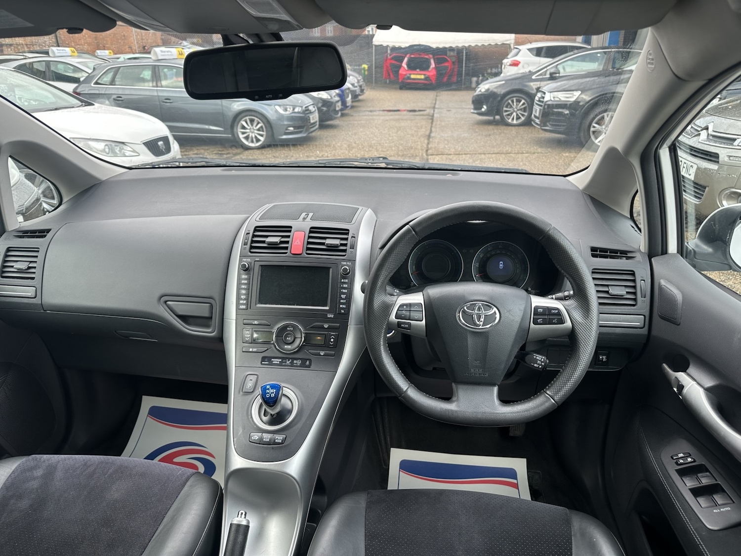 Used Toyota Auris 2011 for sale - 76769520: Photo 11