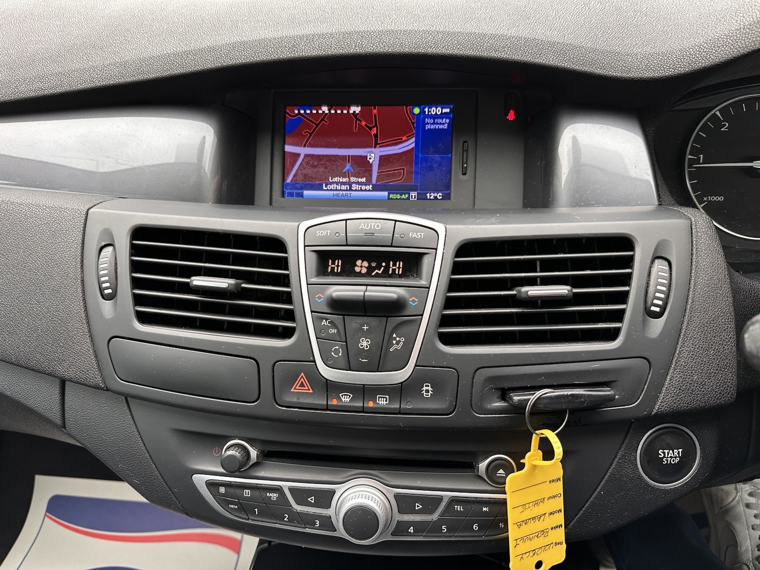 Used Renault Laguna 2010 for sale - 76848705: Photo 13