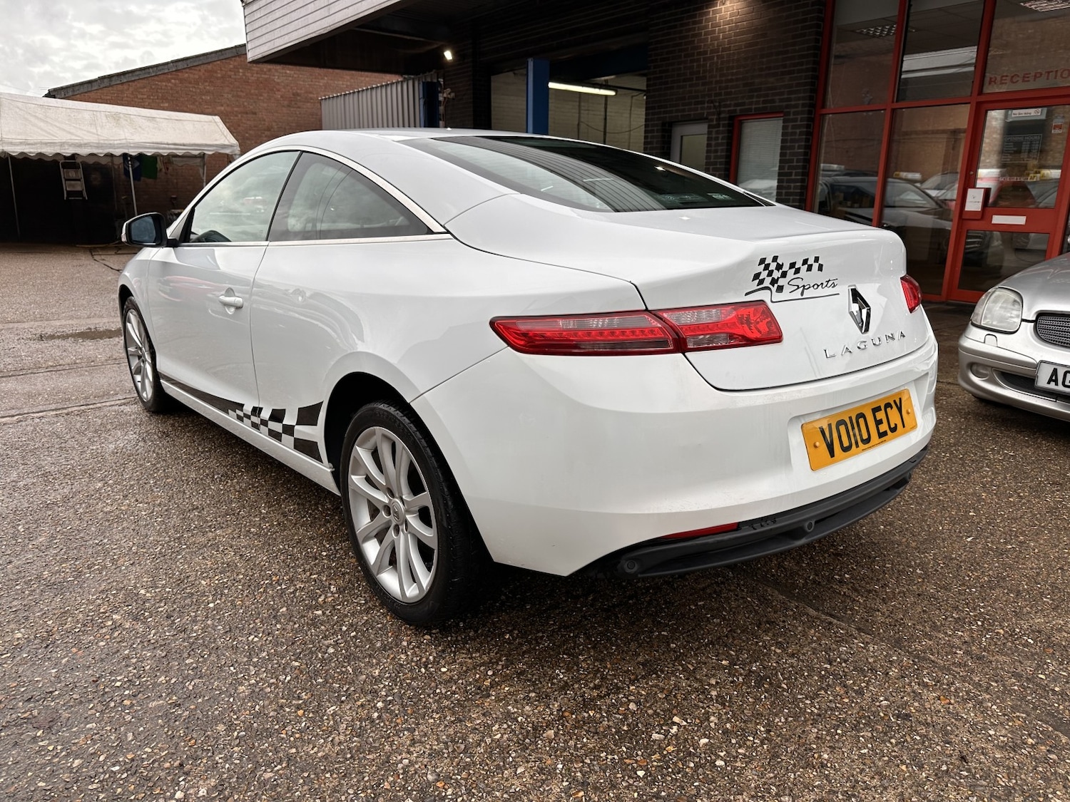 Used Renault Laguna 2010 for sale - 76848705: Photo 5