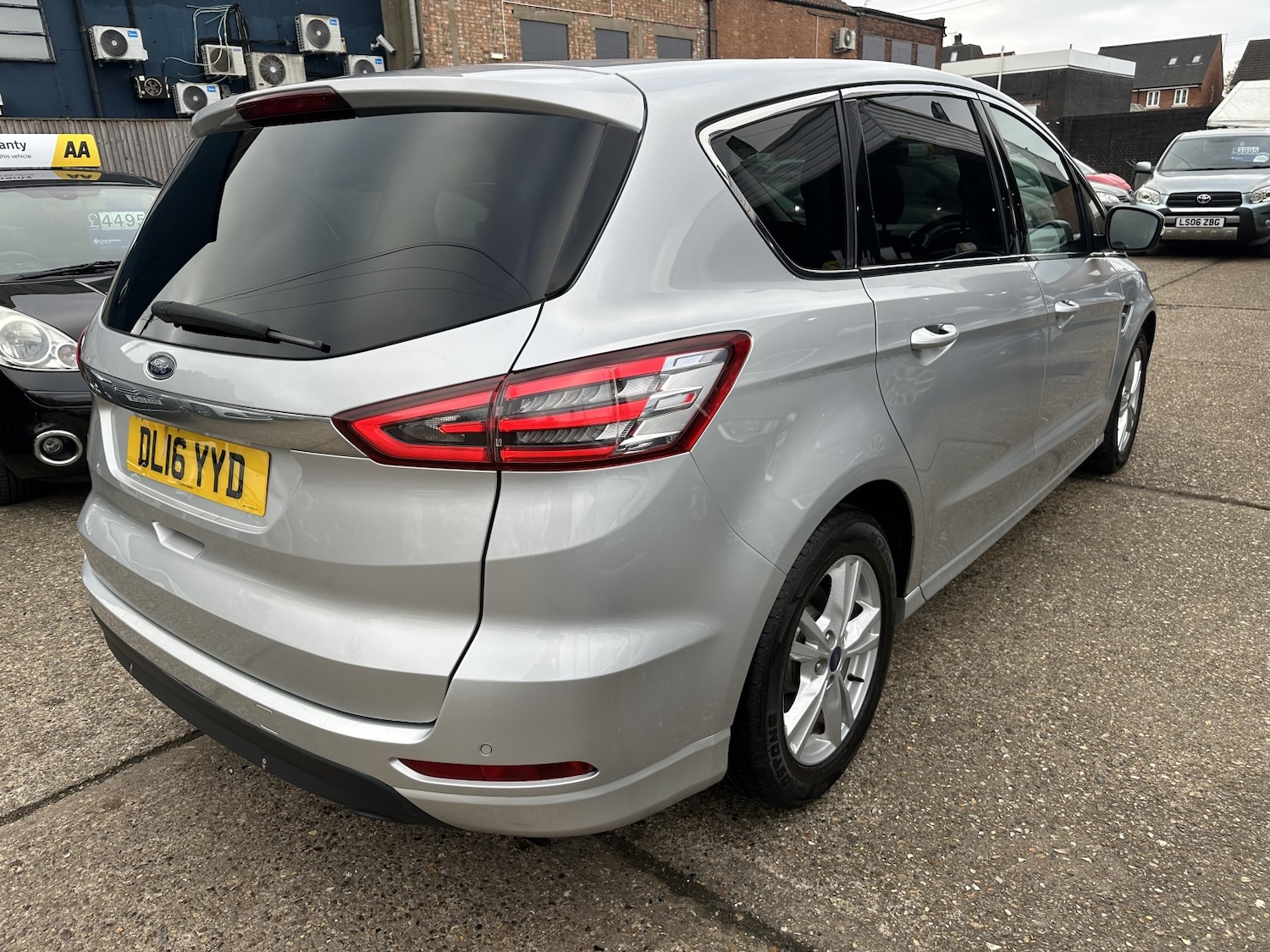 Used Ford S-Max 2016 for sale - 76510888: Photo 7