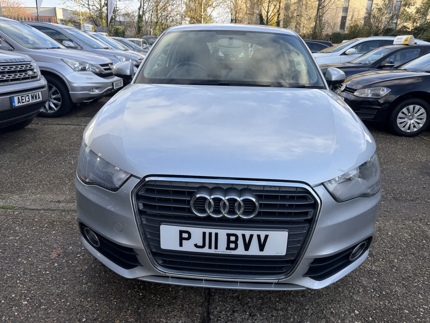 Used Audi A1 2011 for sale - 76631598: Photo 2