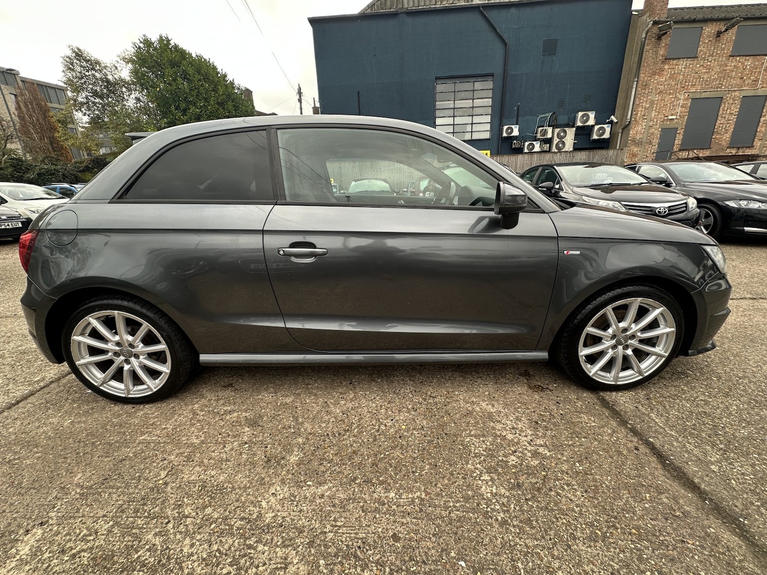 Used Audi A1 2015 for sale - 76510908: Photo 8