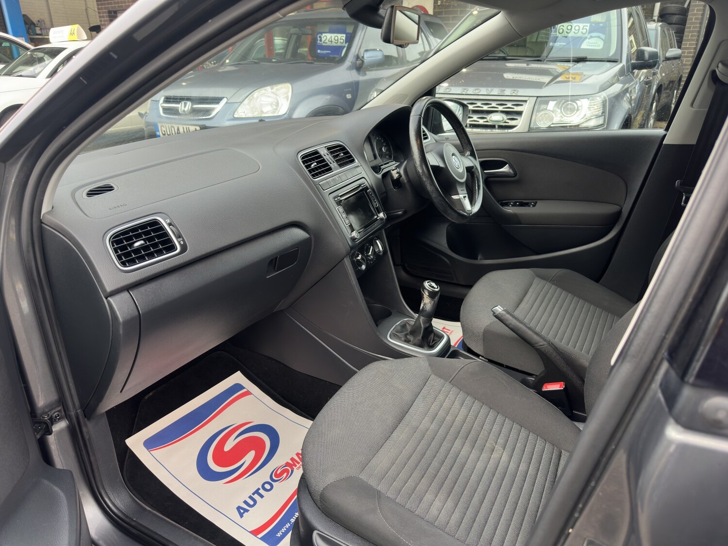 Used Volkswagen Polo 2011 for sale - 77465163: Photo 12