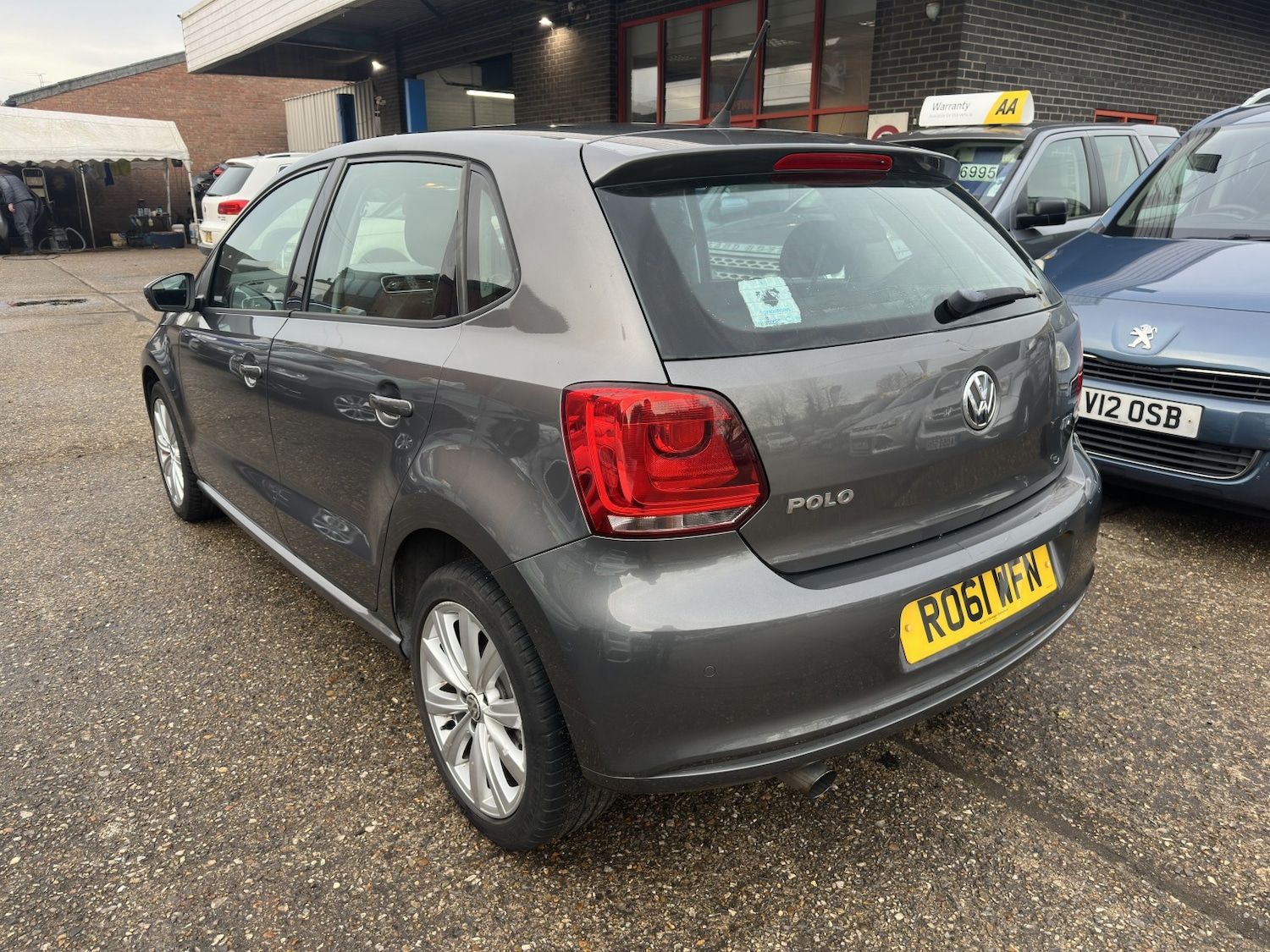Used Volkswagen Polo 2011 for sale - 77465163: Photo 5