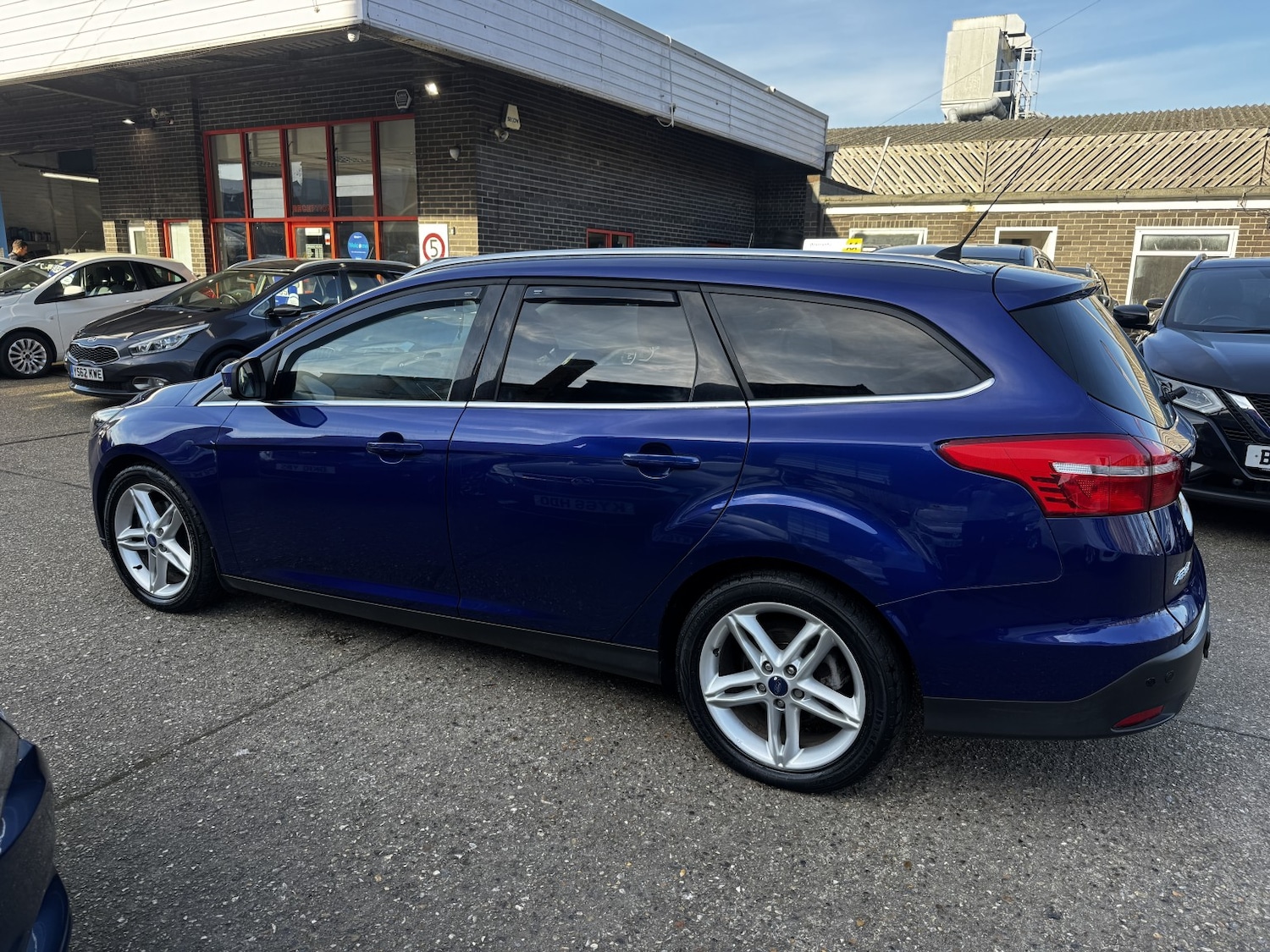 Used Ford Focus 2015 for sale - 77610078: Photo 5