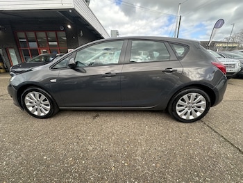 Used Vauxhall Astra 2014 for sale - 77798576: Photo