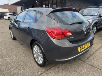 Used Vauxhall Astra 2014 for sale - 77798576: Photo