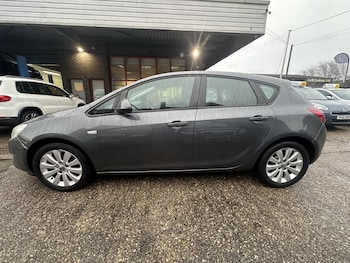 Used Vauxhall Astra 2011 for sale - 77207206: Photo