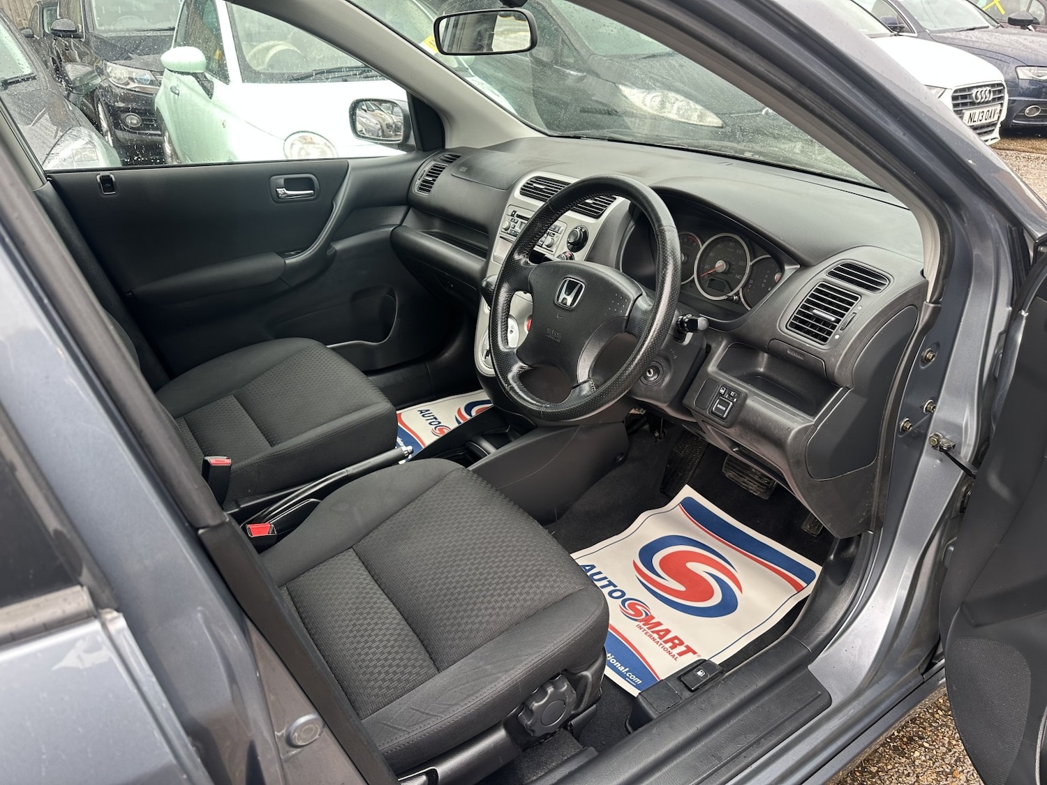 Used Honda Civic 2004 for sale - 77438438: Photo 10