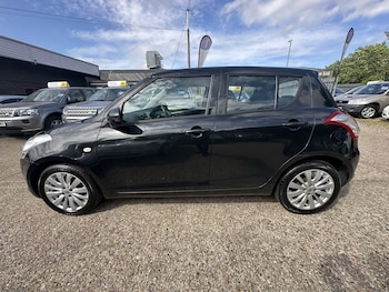 Used Suzuki Swift 2012 for sale - 79104985: Photo