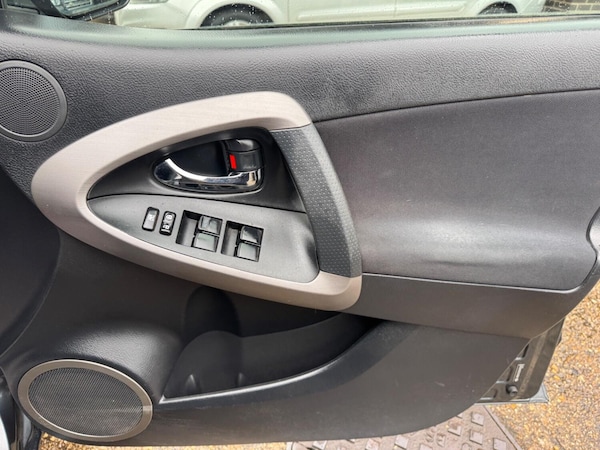 Used Toyota RAV4 2008 for sale - 76164495: Photo 11