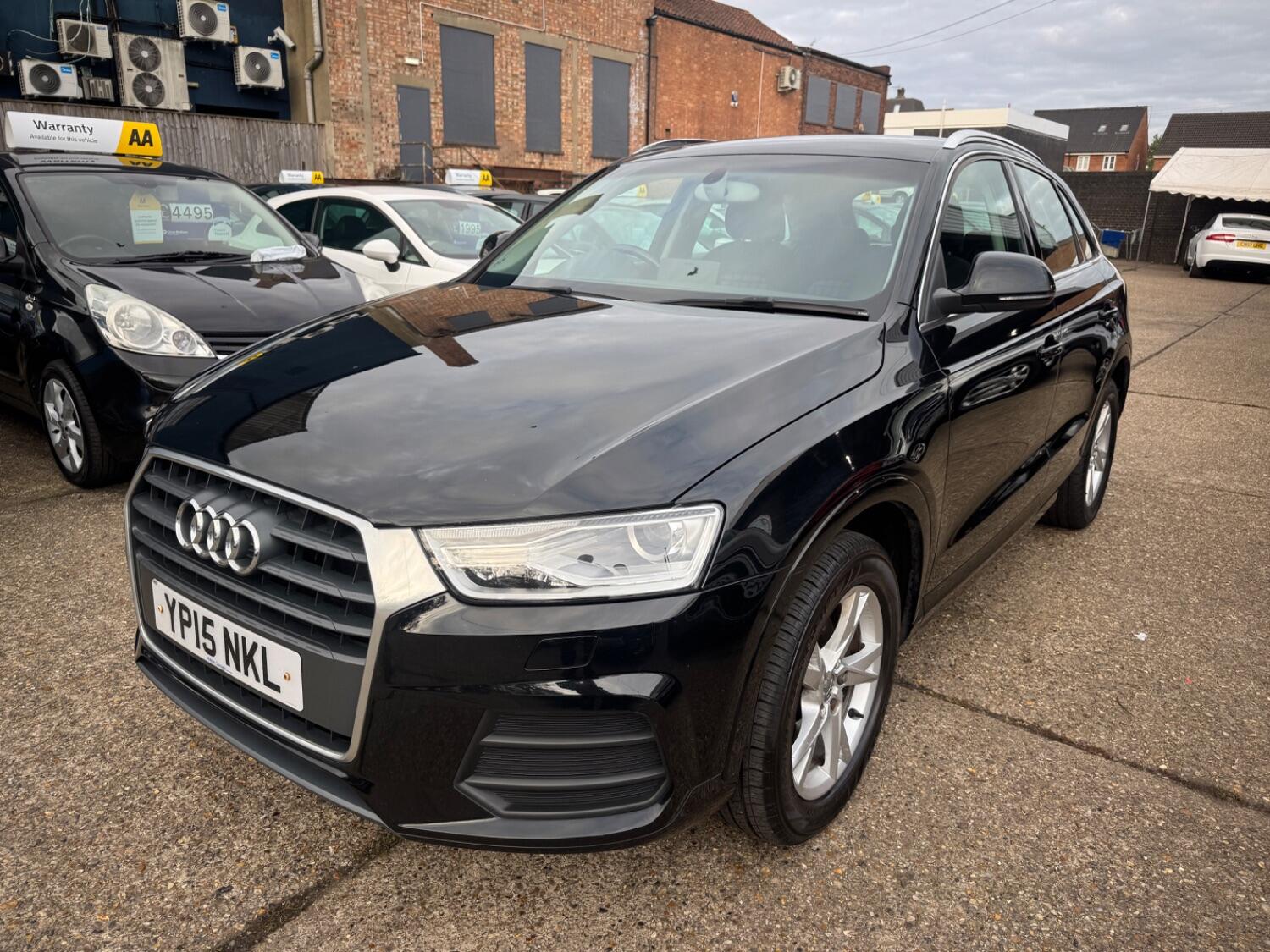 Used Audi Q3 2015 for sale - 76262964: Photo 2