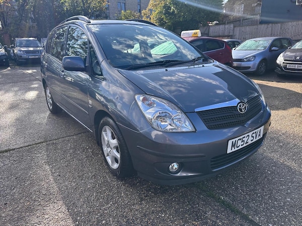 Used Toyota Corolla Verso 2002 for sale - 76030800: Photo 1