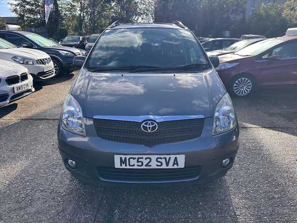 Used Toyota Corolla Verso 2002 for sale - 76030800: Photo 2