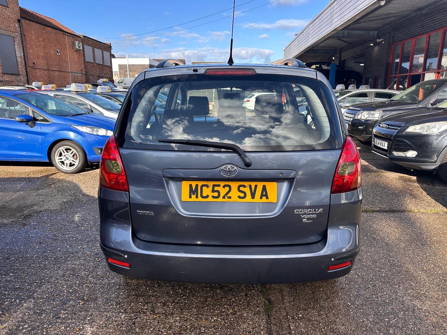 Used Toyota Corolla Verso 2002 for sale - 76030800: Photo 6