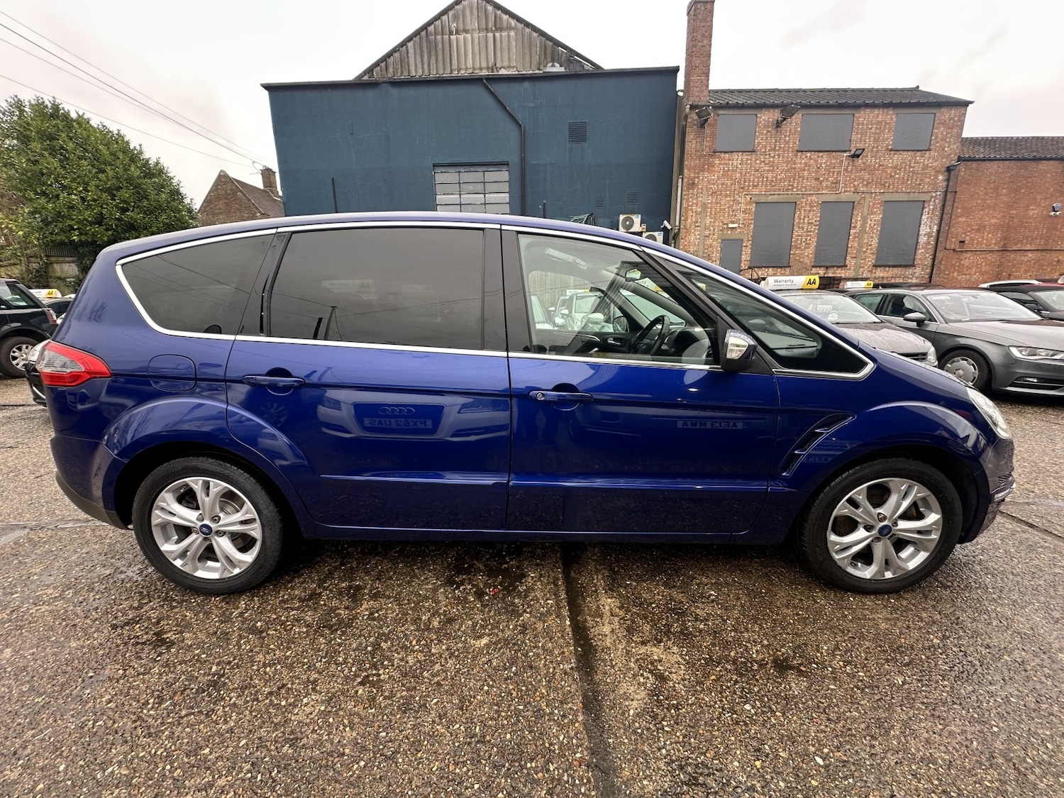 Used Ford S-Max 2015 for sale - 78056902: Photo 8