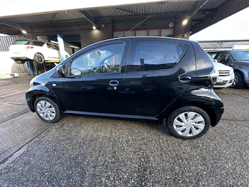 Used Toyota AYGO 2012 for sale - 77241923: Photo