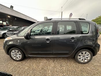 Used Citroen C3 Picasso 2016 for sale - 79696986: Photo