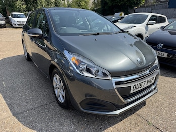 Used Peugeot 208 2017 for sale - 79234878: Photo