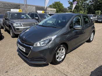 Used Peugeot 208 2017 for sale - 79234878: Photo