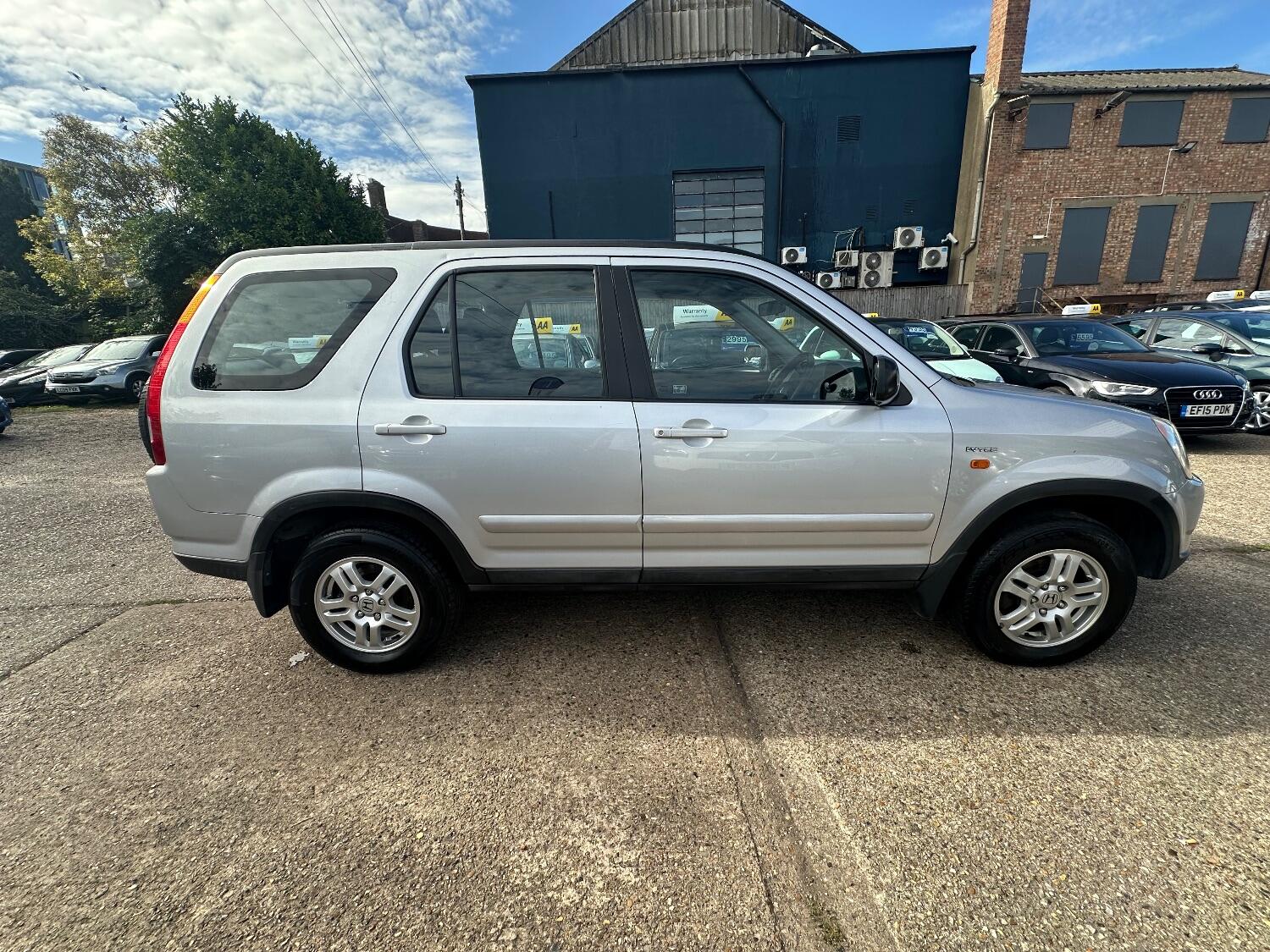 Used Honda CR-V 2003 for sale - 76455438: Photo 11