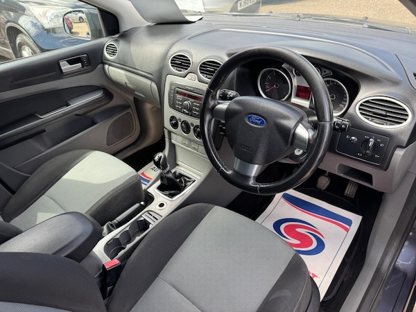 Used Ford Focus 2010 for sale - 74651049: Photo 10