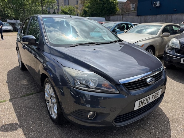Used Ford Focus 2010 for sale - 74651049: Photo 1