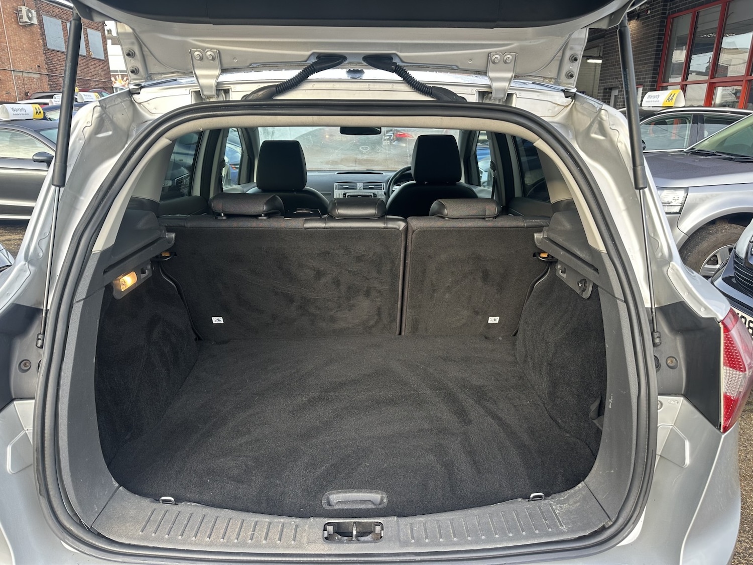 Used Ford Kuga 2011 for sale - 76559904: Photo 11