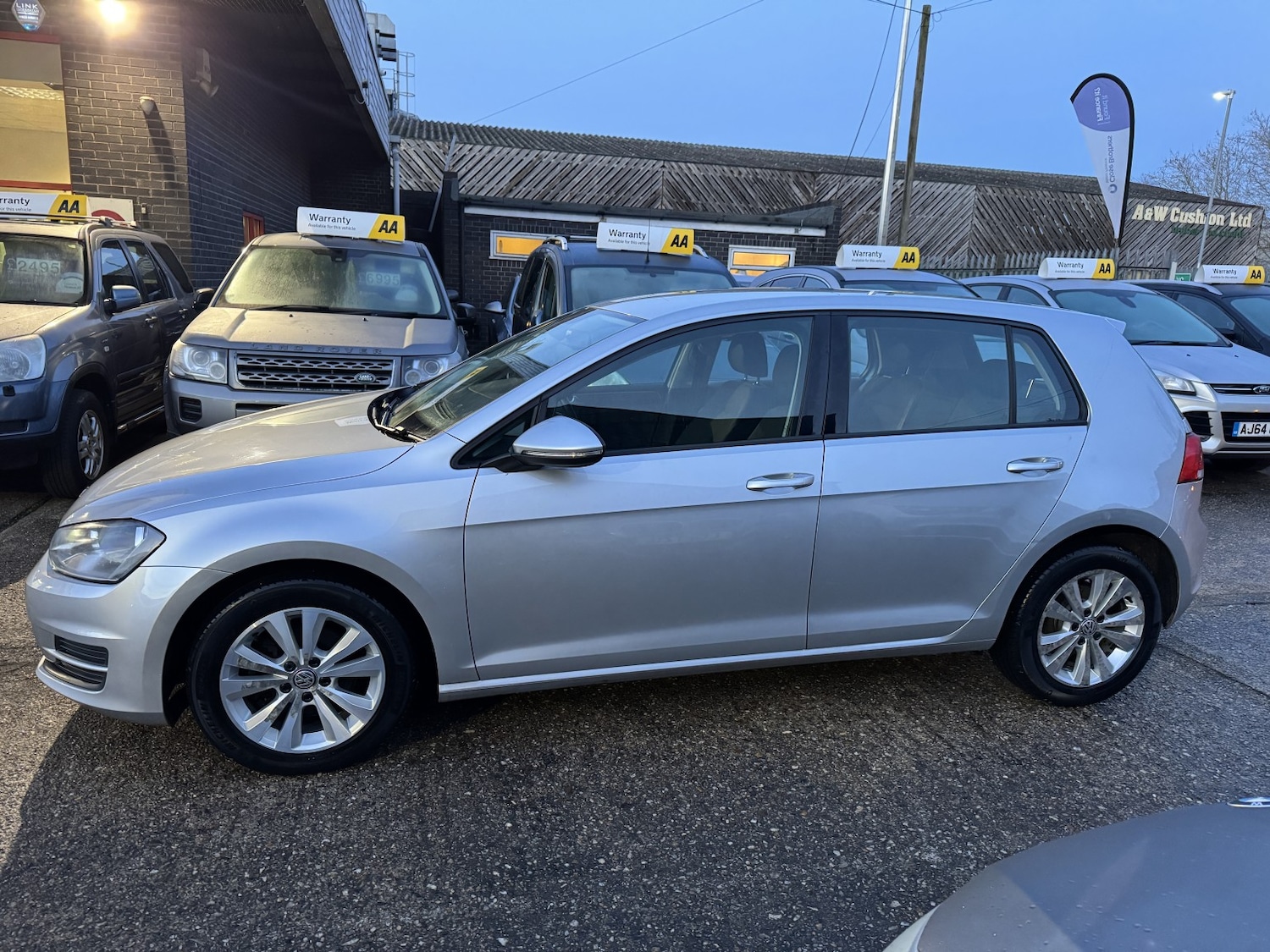 Used Volkswagen Golf 2013 for sale - 77264378: Photo 2