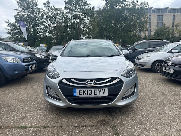 Used Hyundai i30 2013 for sale - 75691880: Photo 2