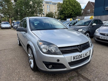 2006 - 1.6 i 16v SXi 5-Door