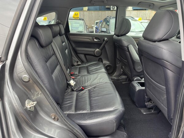 Used Honda CR-V 2010 for sale - 76262999: Photo 12