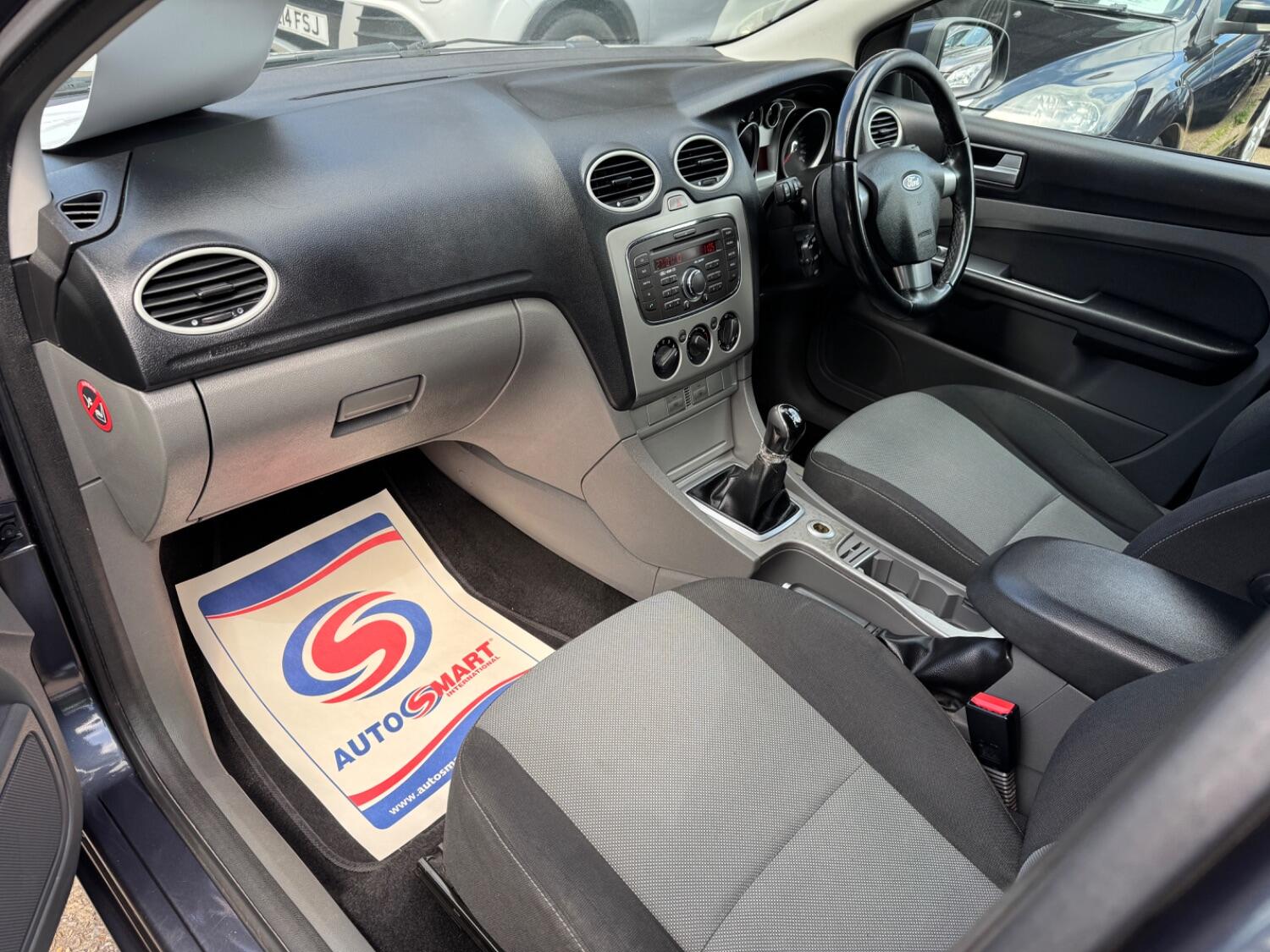 Used Ford Focus 2010 for sale - 76897051: Photo 12