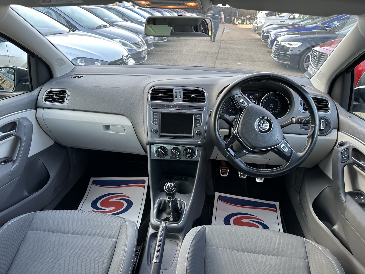 Used Volkswagen Polo 2015 for sale - 77508625: Photo 11