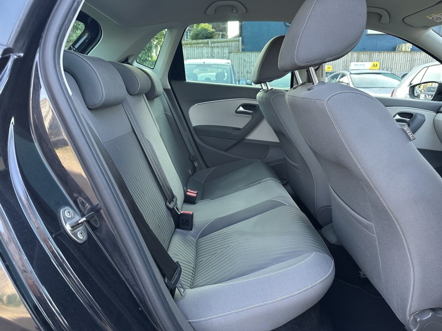 Used Volkswagen Polo 2015 for sale - 77508625: Photo 14