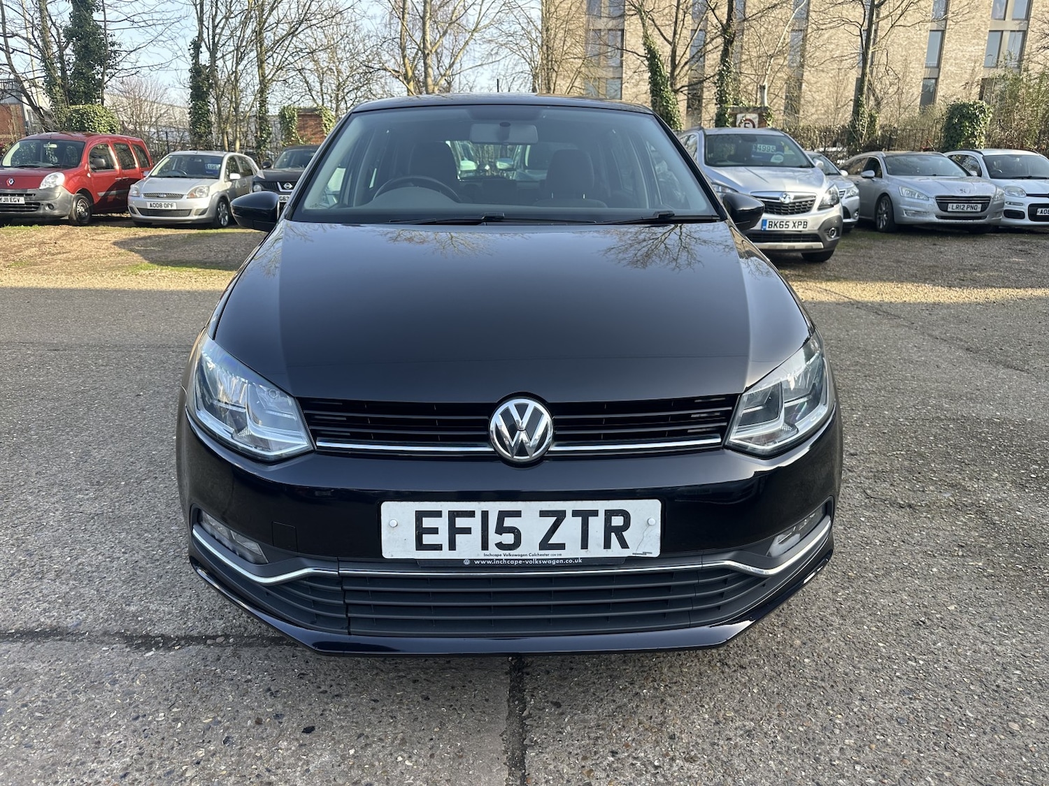 Used Volkswagen Polo 2015 for sale - 77508625: Photo 2