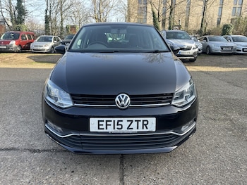 Used Volkswagen Polo 2015 for sale - 77508625: Photo